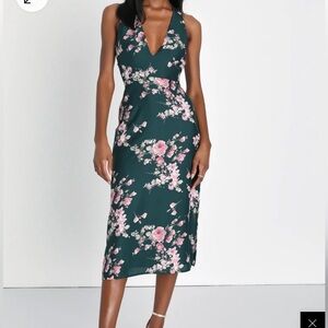 NWOT Lulus satin midi dress